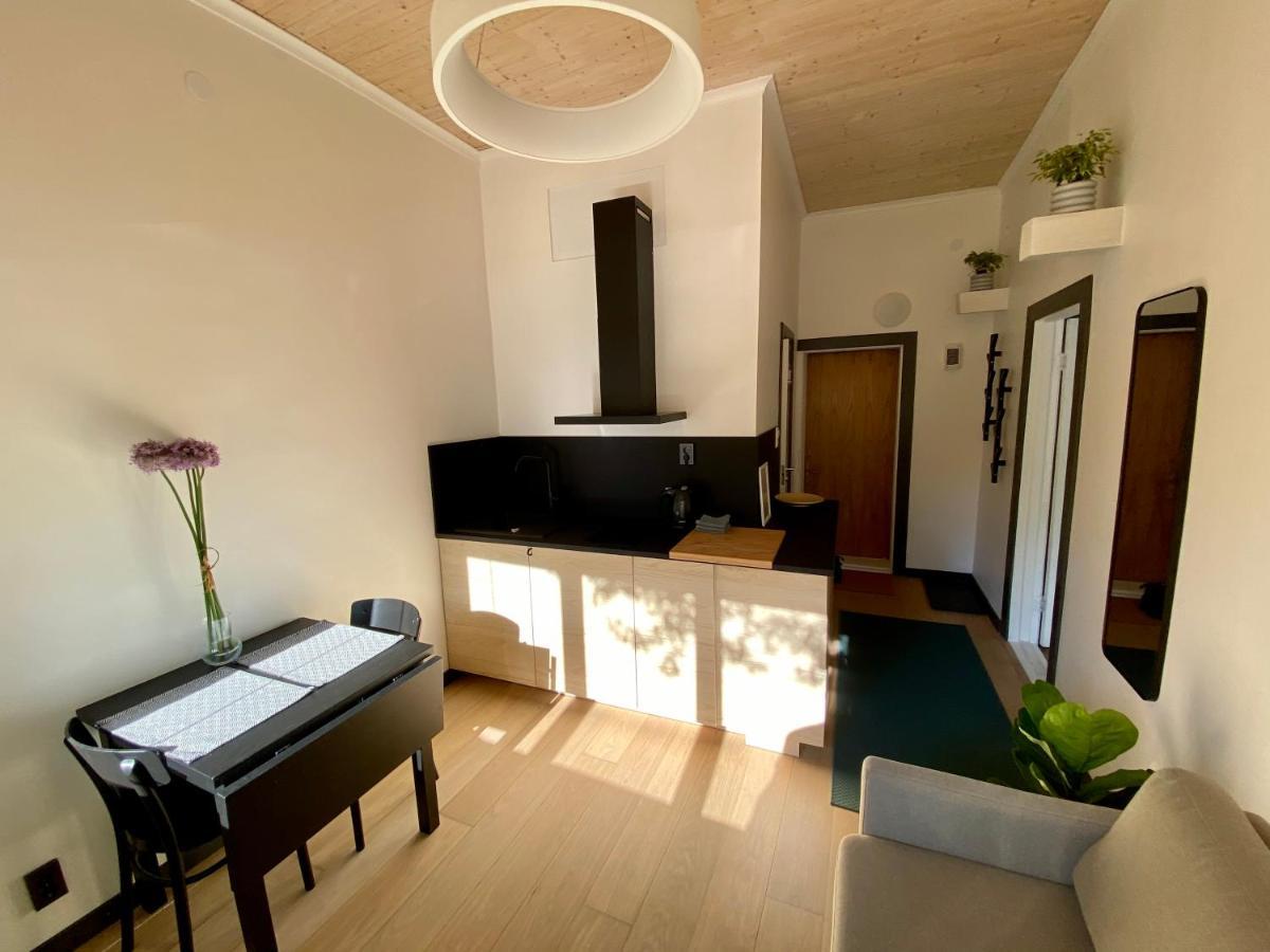 Love Birds Nest Вилнюс Екстериор снимка